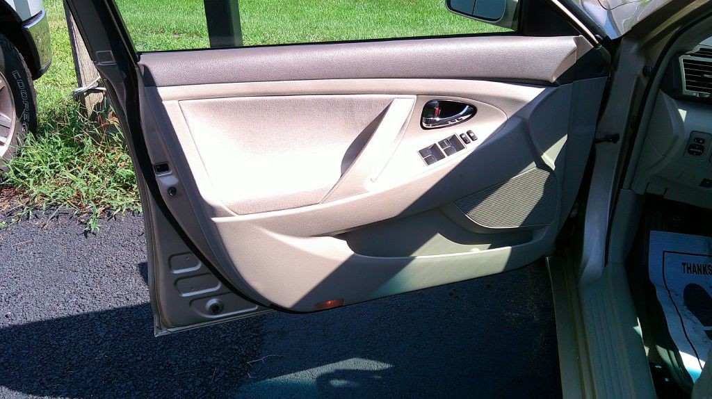 2011 Toyota Camry Image 9