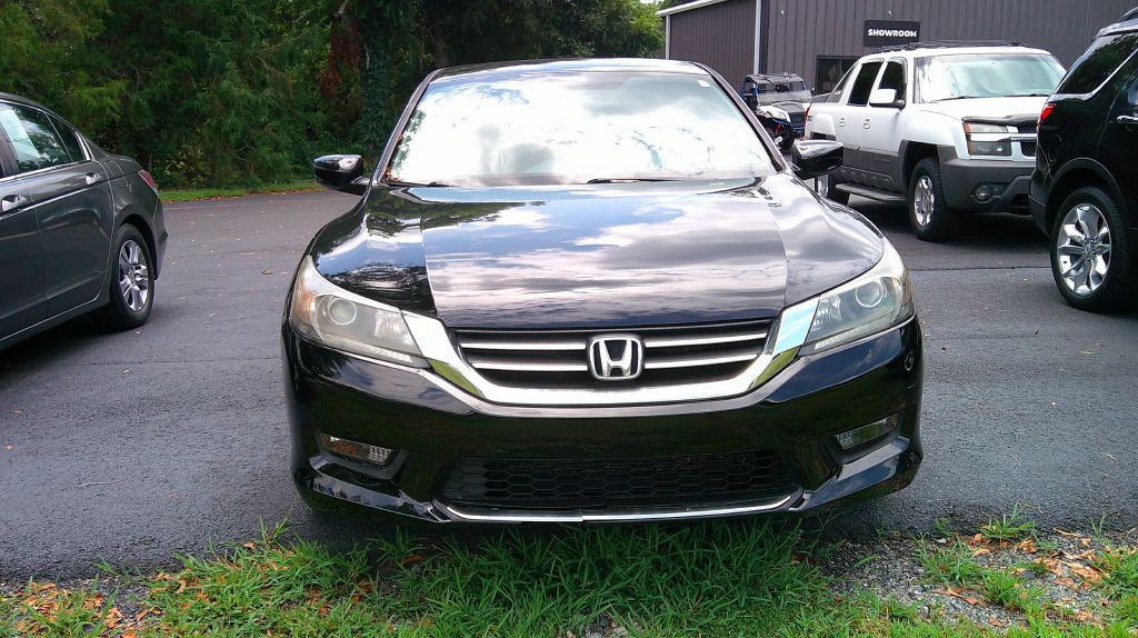 2015 Honda Accord Image 2