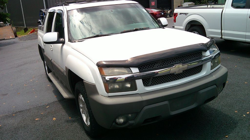 2002 Chevrolet Avalanche Image 5
