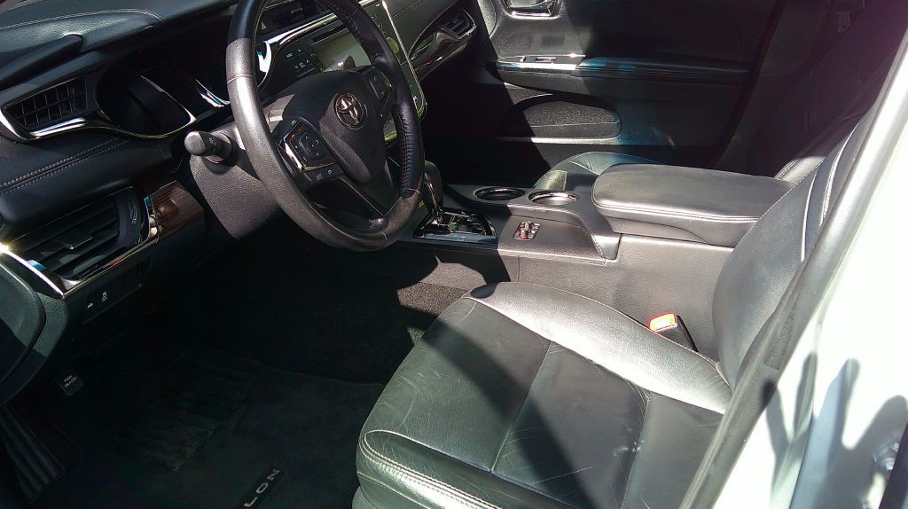 2013 Toyota Avalon Image 5