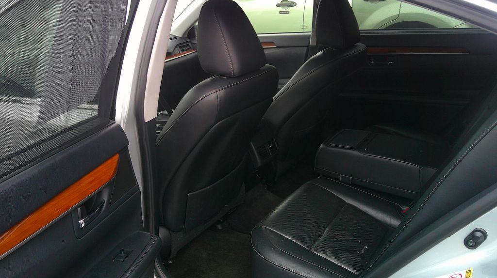 2013 Lexus ES Image 7