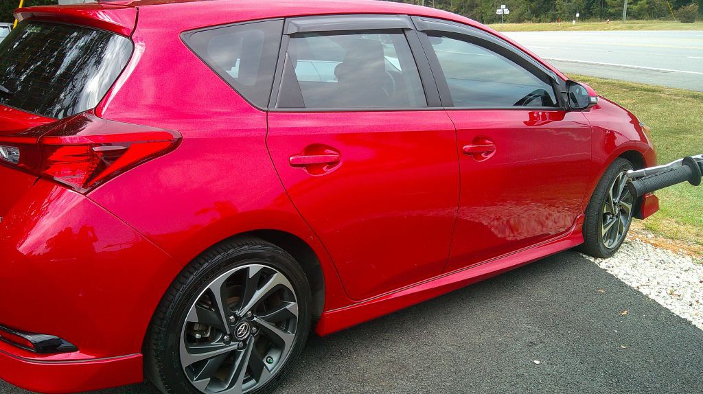 2017 Toyota Corolla Image 2