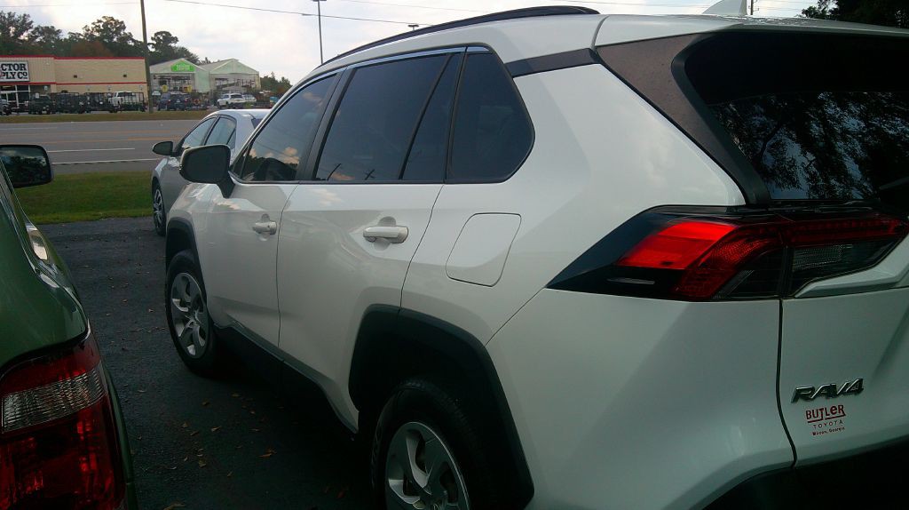 2019 Toyota Rav4 Image 2