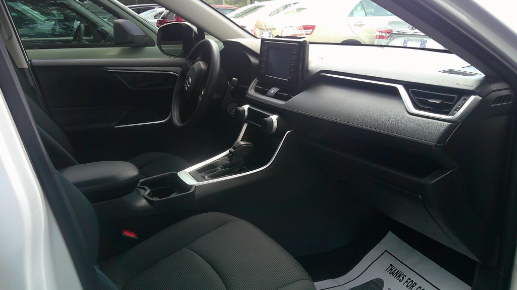 2019 Toyota Rav4 Image 6