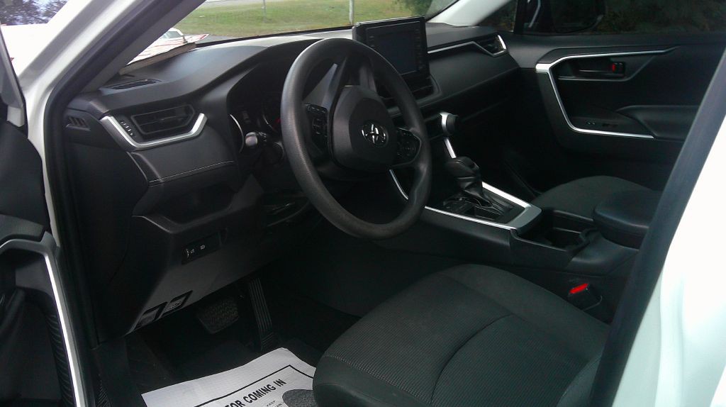 2019 Toyota Rav4 Image 9
