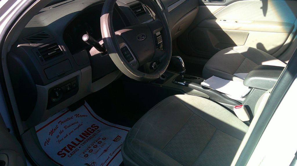 2010 Ford Fusion Image 1
