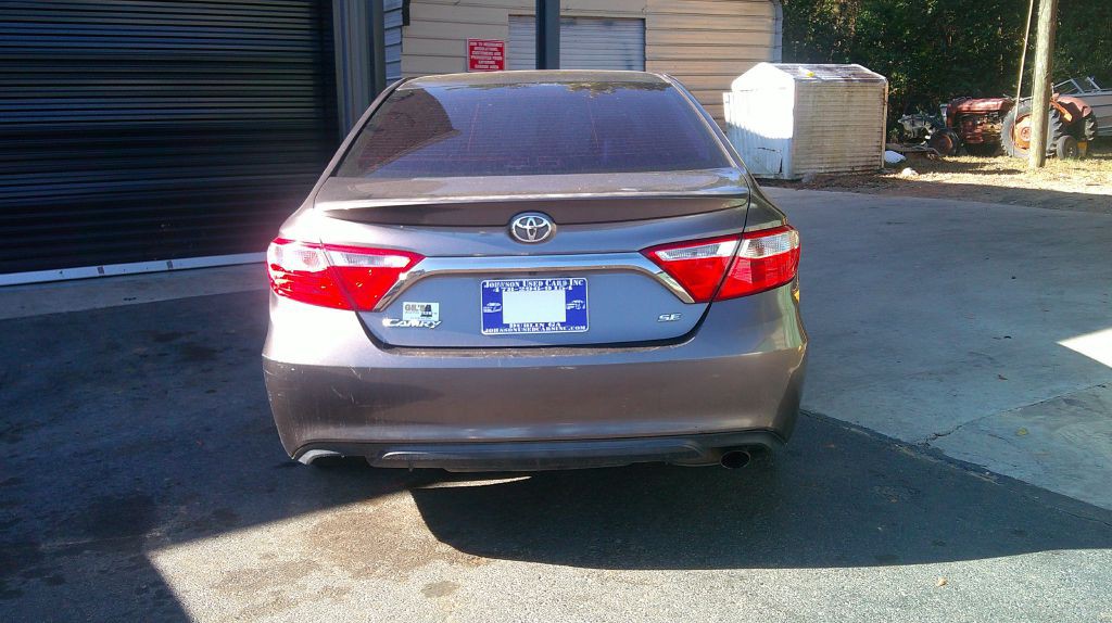 2015 Toyota Camry Image 6