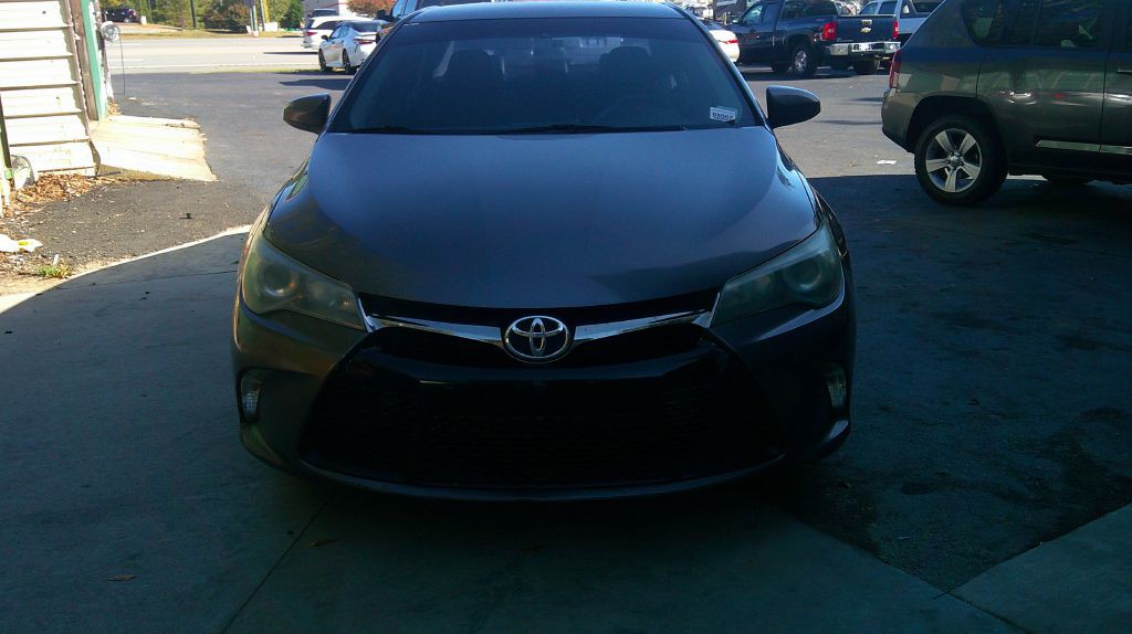 2015 Toyota Camry Image 8