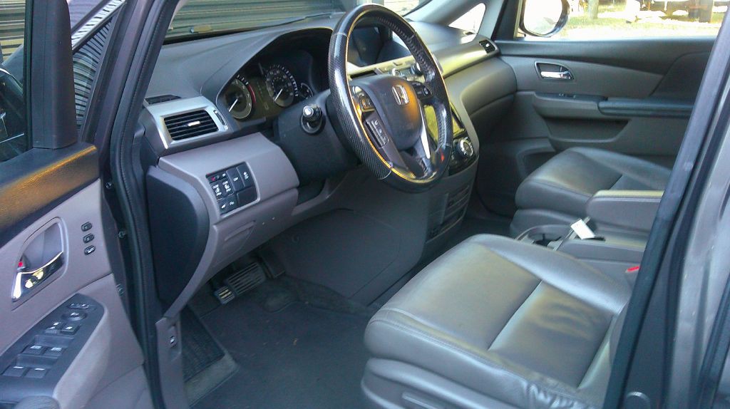 2016 Honda Odyssey Image 5