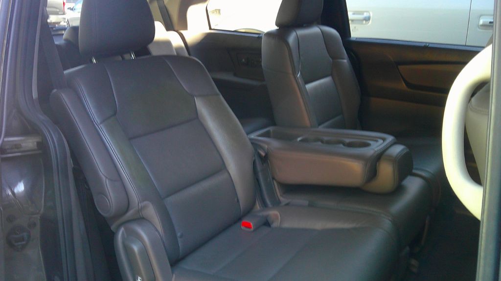 2016 Honda Odyssey Image 8