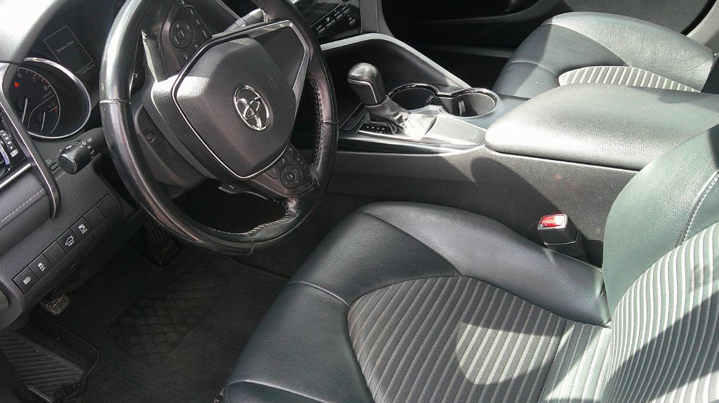 2020 Toyota Camry Image 6