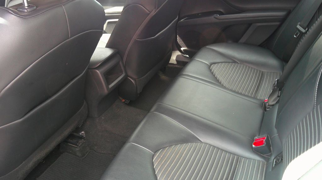 2020 Toyota Camry Image 7