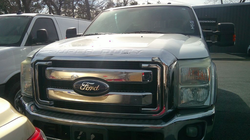 2011 Ford F-250 Image 1