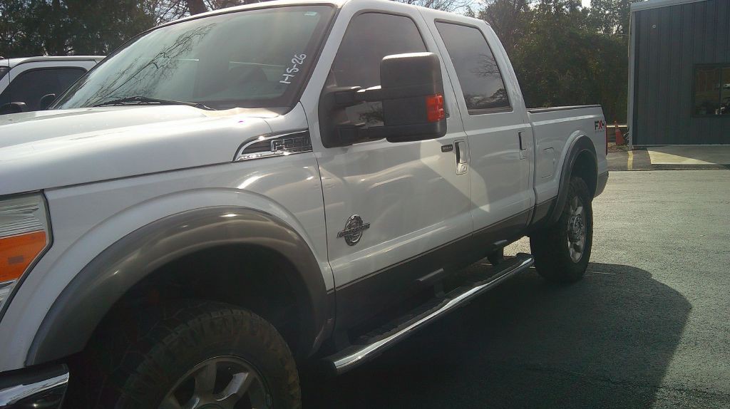 2011 Ford F-250 Image 2