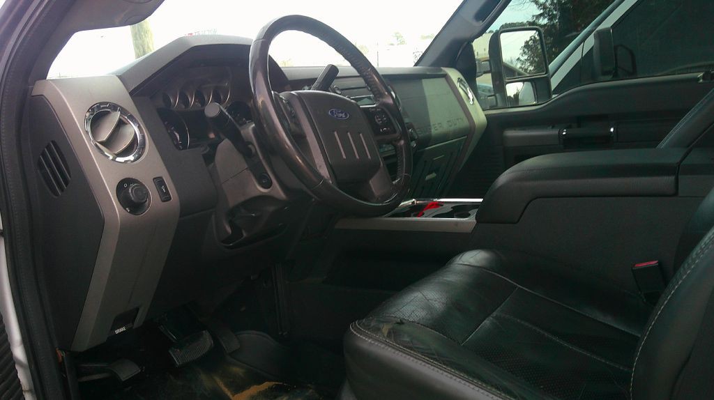 2011 Ford F-250 Image 5