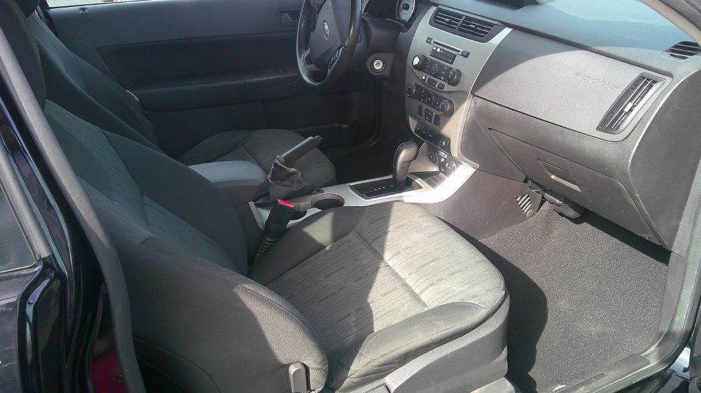 2008 Ford Focus Image 4