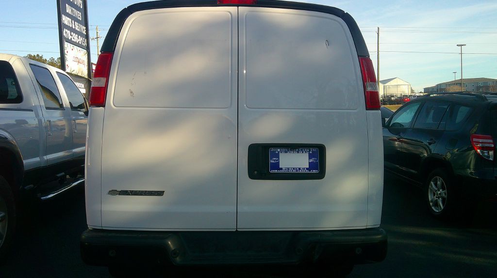 2021 Chevrolet Express Image 4