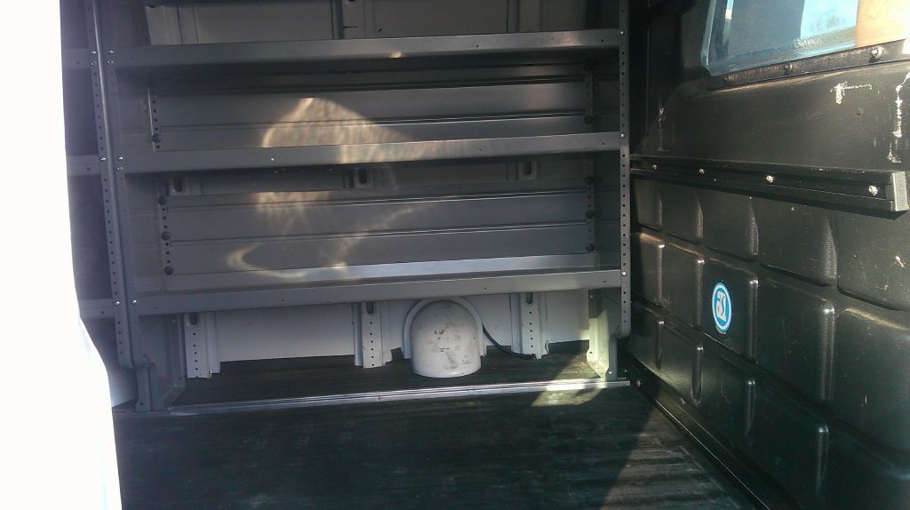 2021 Chevrolet Express Image 7