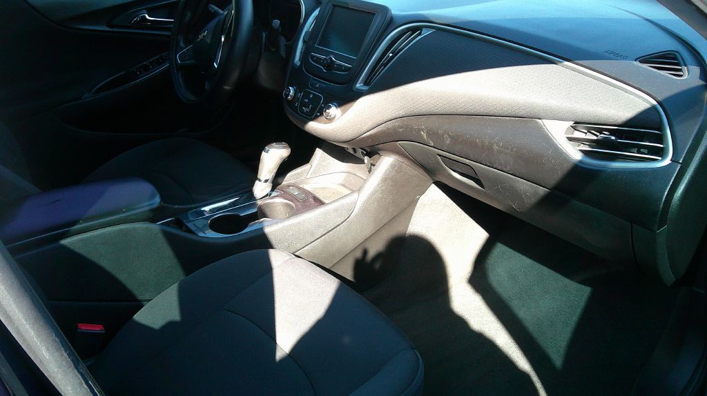 2018 Chevrolet Malibu Image 7