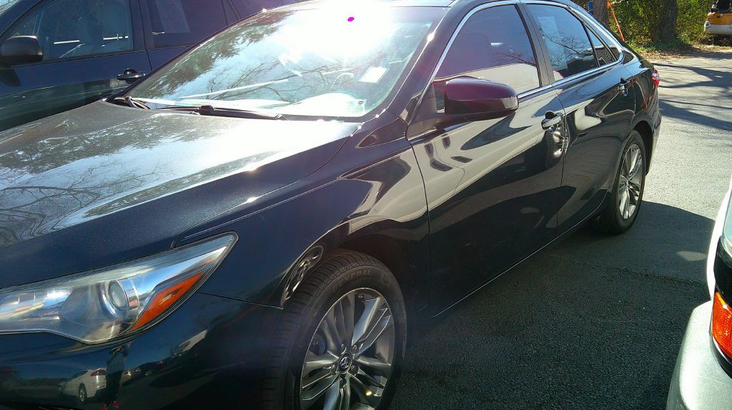 2016 Toyota Camry Image 2