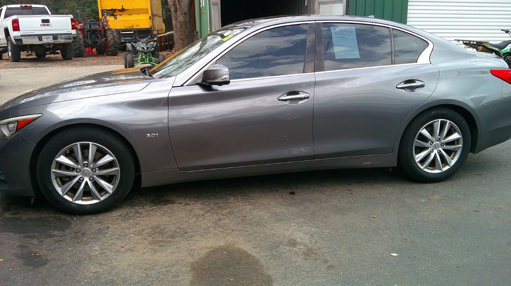 2016 INFINITI Q50 Image 2