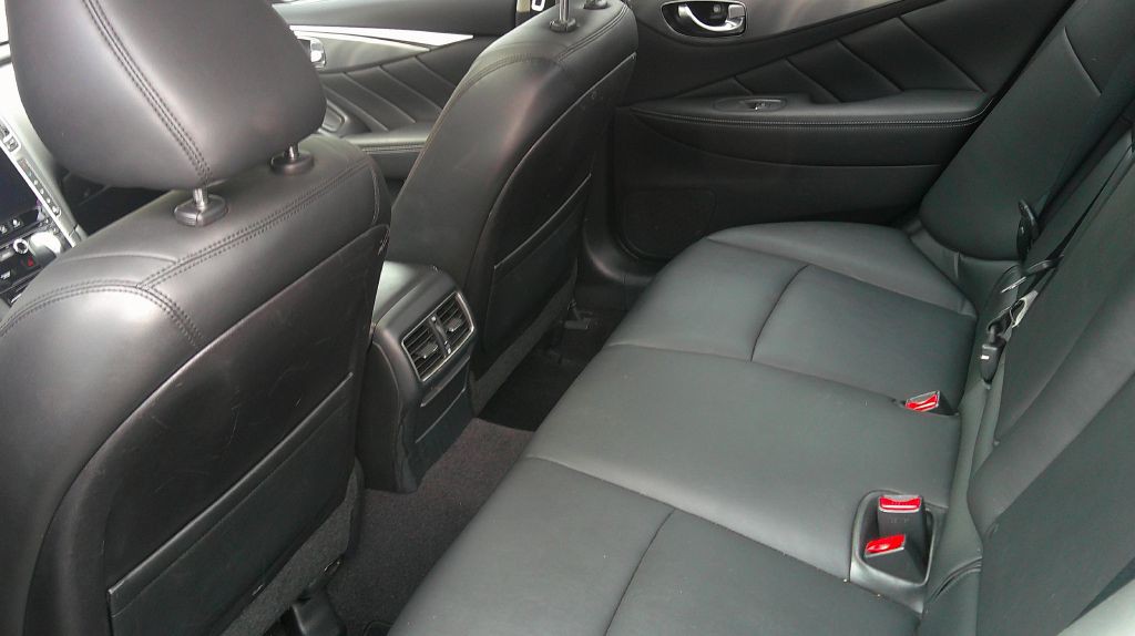 2016 INFINITI Q50 Image 7