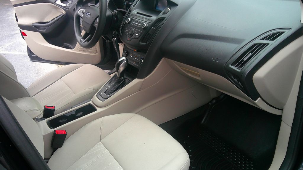 2015 Ford Focus Image 7