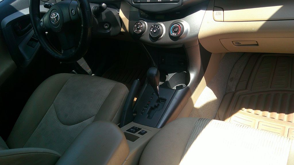 2012 Toyota Rav4 Image 7