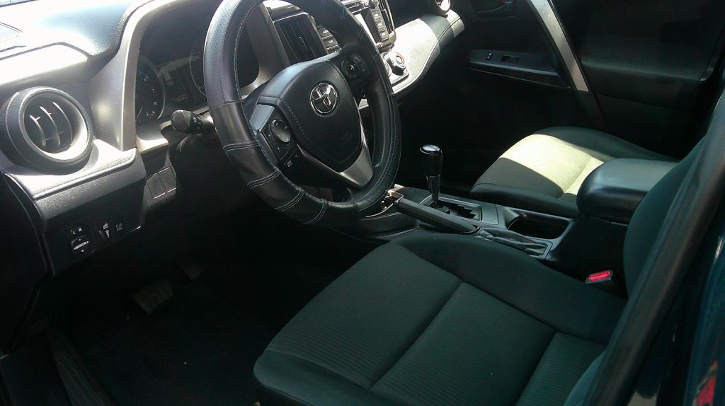 2017 Toyota Rav4 Image 5