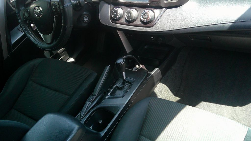 2017 Toyota Rav4 Image 7