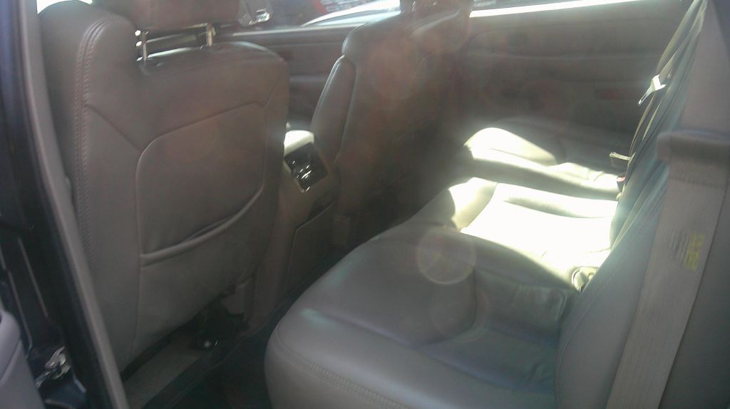 2004 Chevrolet Tahoe Image 7