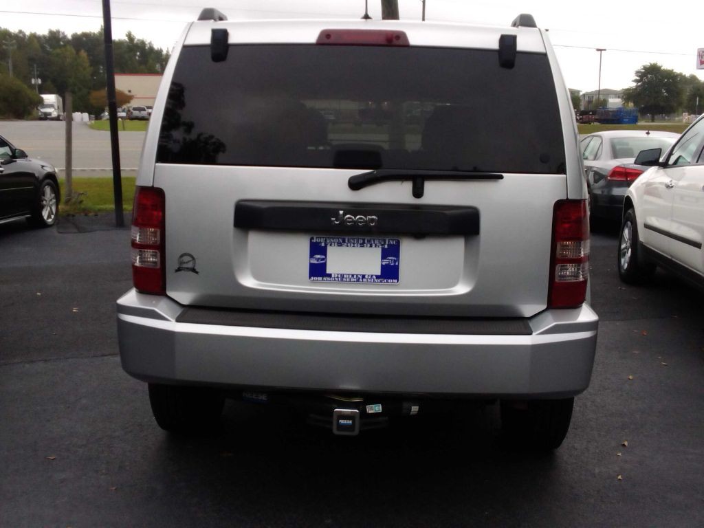 2010 Jeep Liberty Image 4
