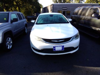 Image for 2016 Chrysler 200 LX ID: 7674458