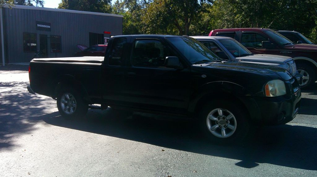 2004 Nissan Frontier Image 2