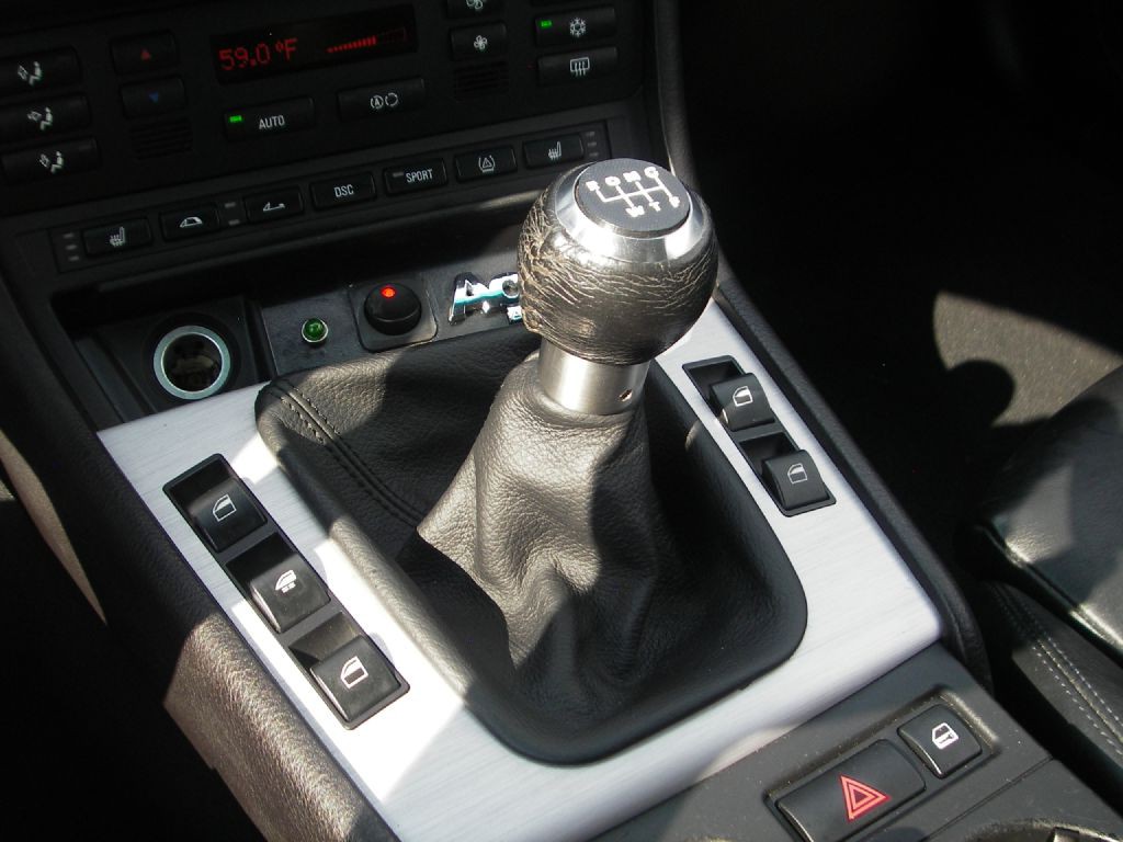 2006 BMW M3 Image 32
