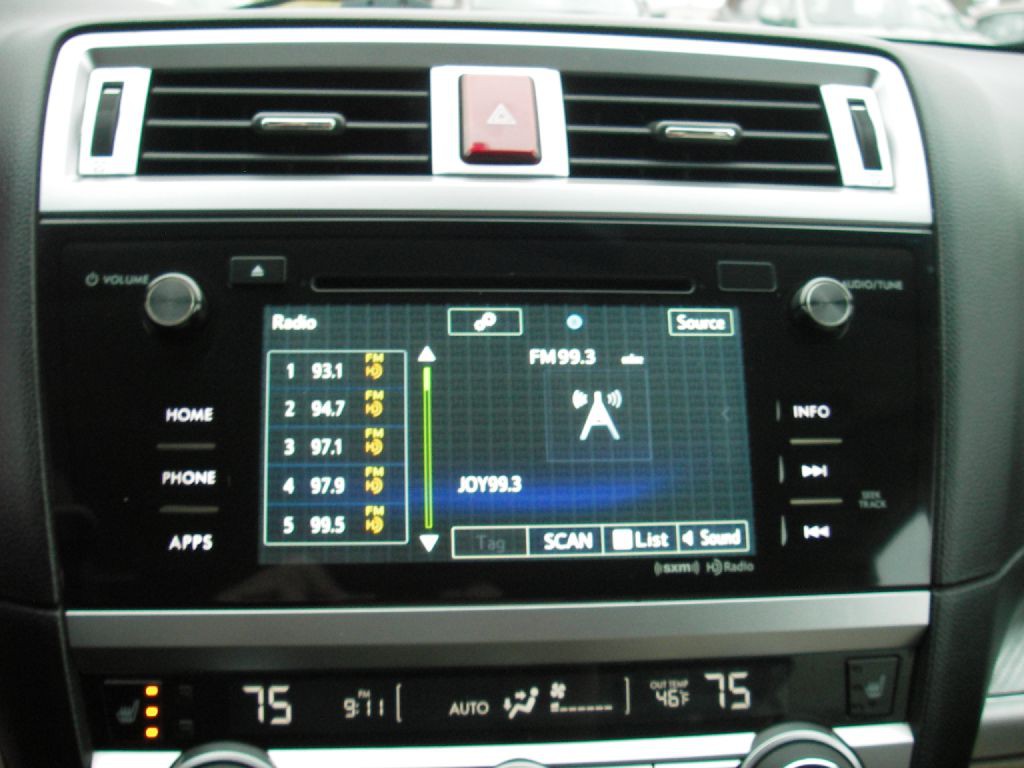 2015 Subaru Outback Image 19