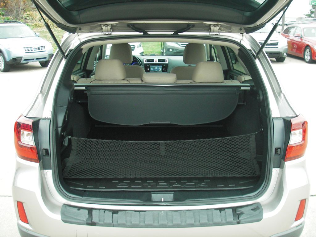 2015 Subaru Outback Image 28