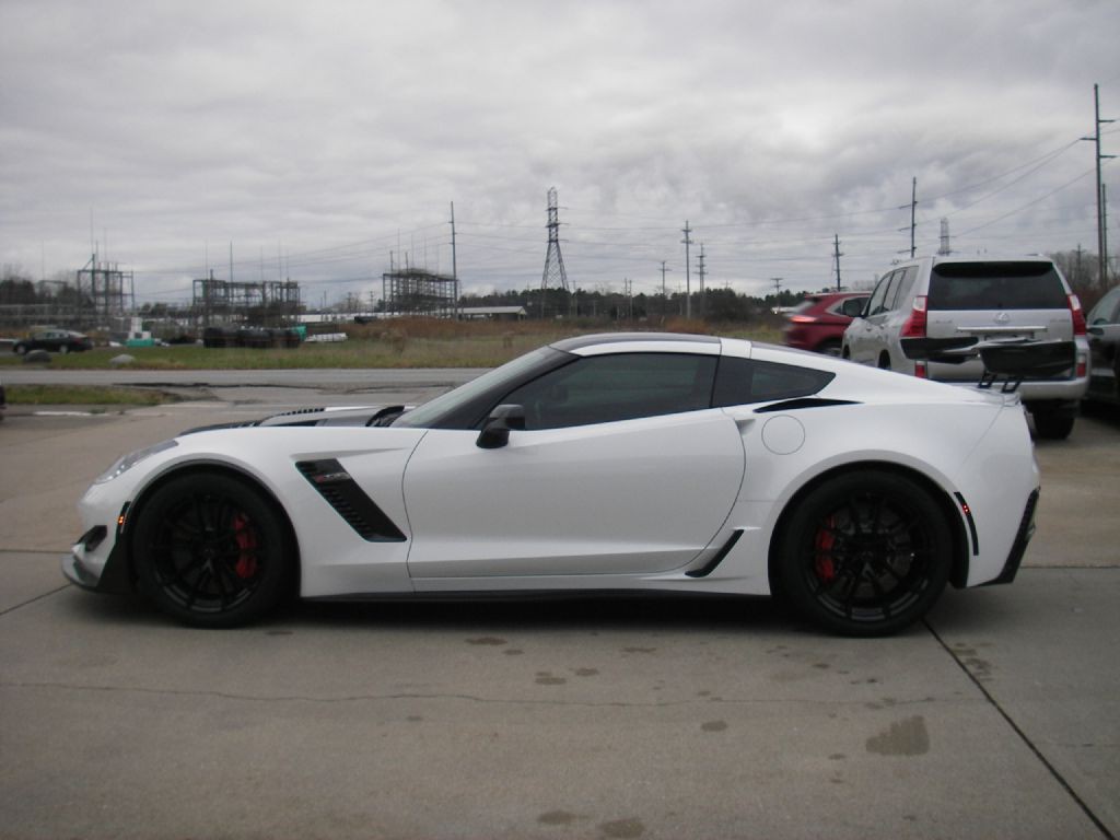 2016 Chevrolet Corvette Image 10