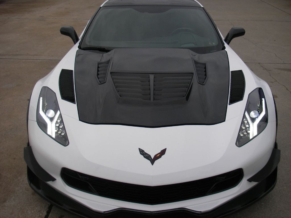 2016 Chevrolet Corvette Image 13