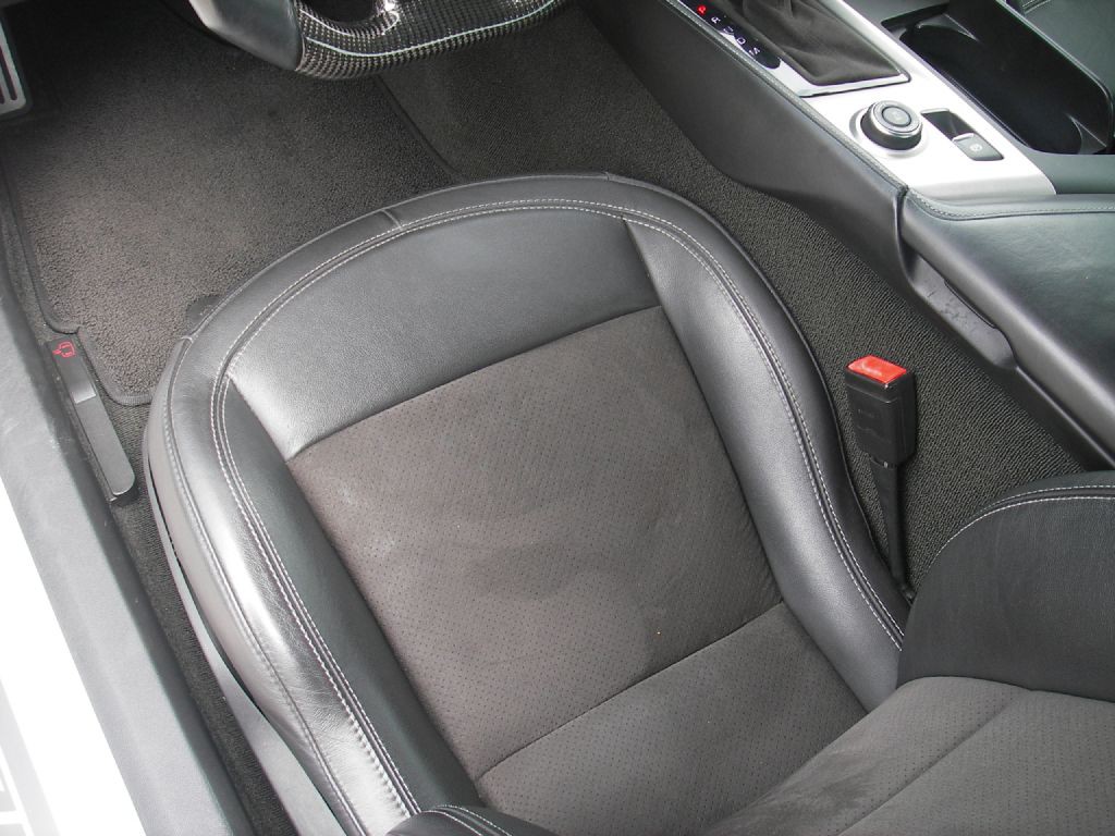 2016 Chevrolet Corvette Image 17