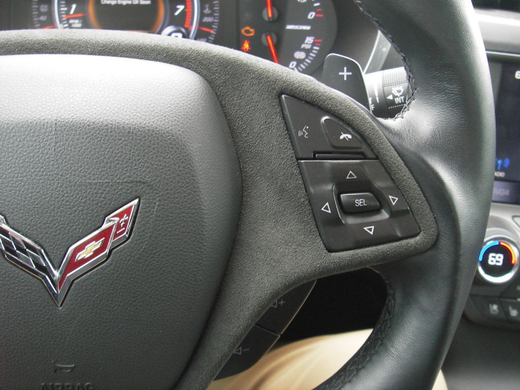2016 Chevrolet Corvette Image 19