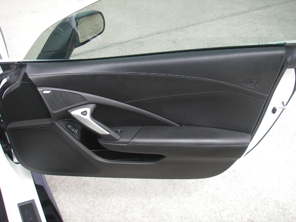 2016 Chevrolet Corvette Image 35