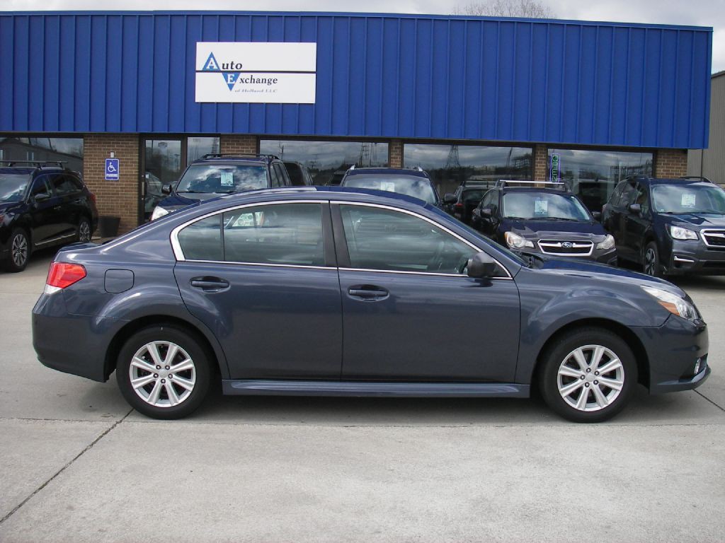 2014 Subaru Legacy Image 4