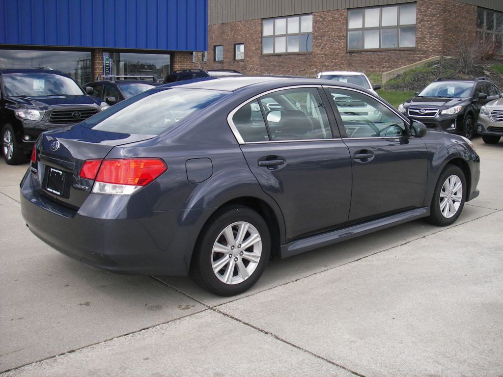 2014 Subaru Legacy Image 5
