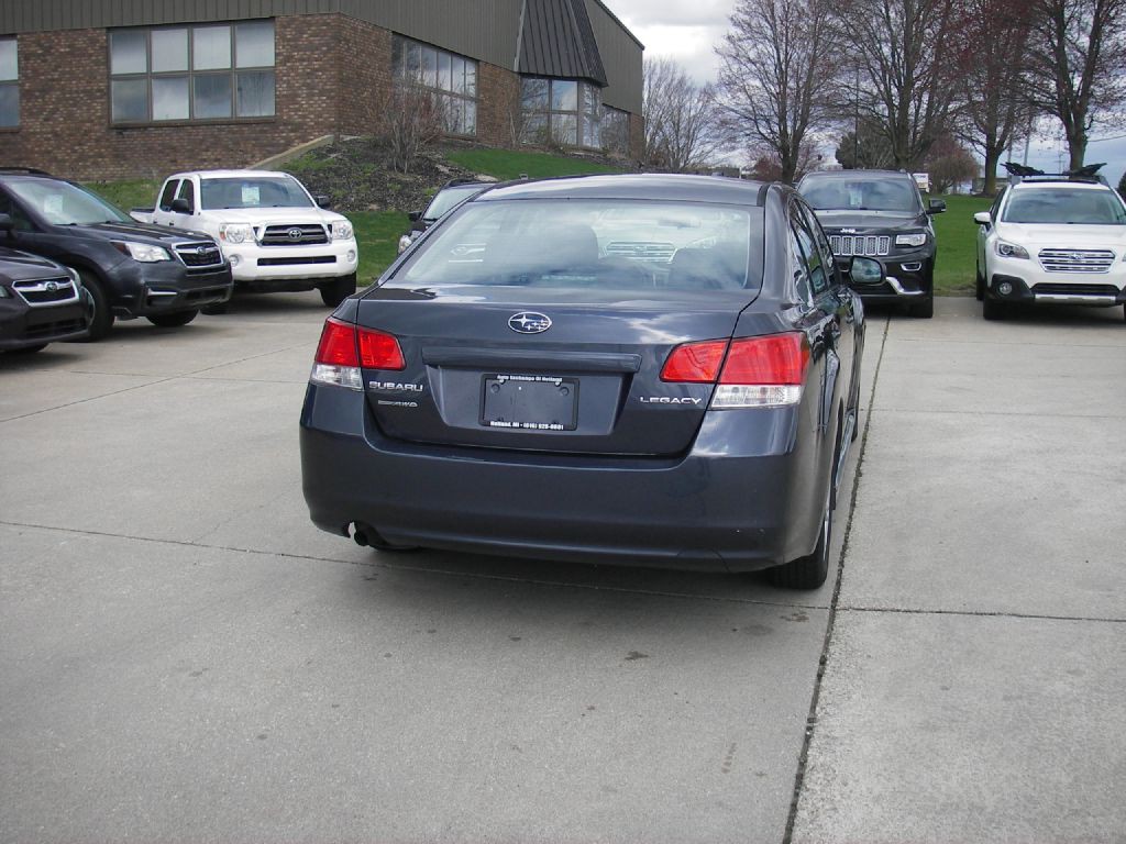2014 Subaru Legacy Image 6