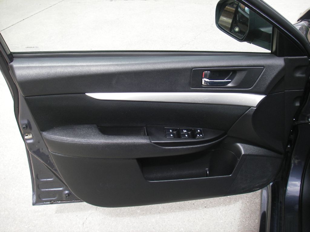 2014 Subaru Legacy Image 14