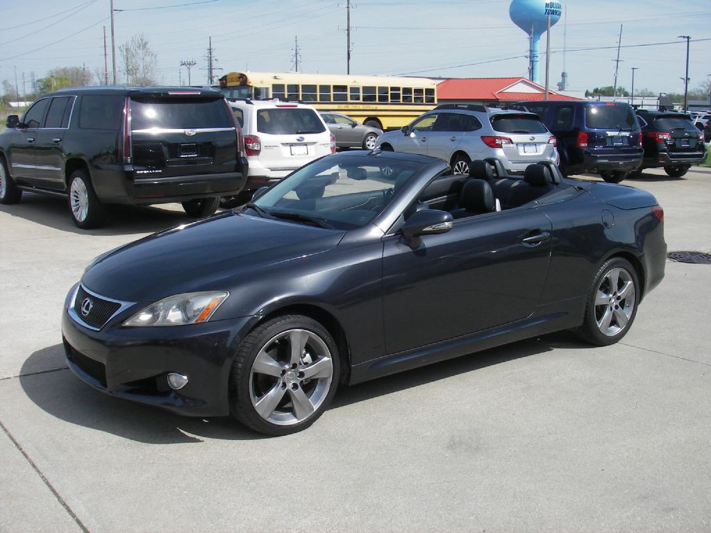2010 Lexus IS Image 9