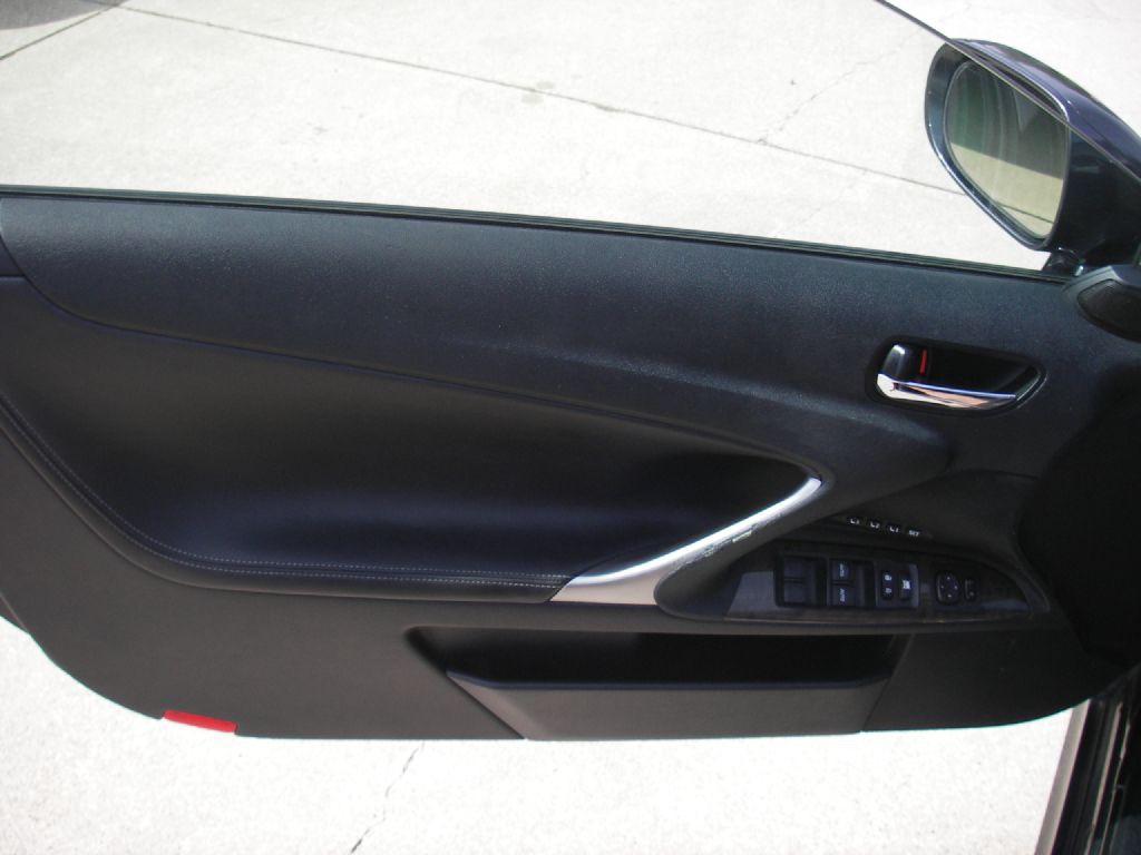 2010 Lexus IS Image 21