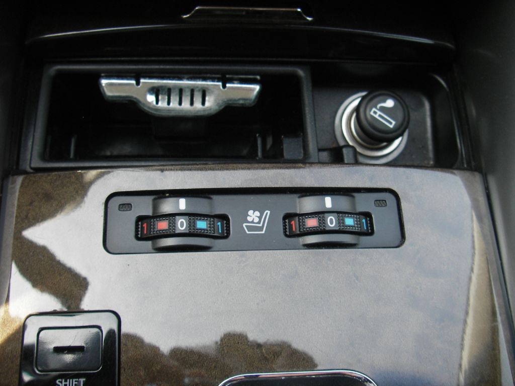 2010 Lexus IS Image 31