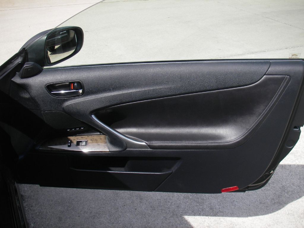 2010 Lexus IS Image 39